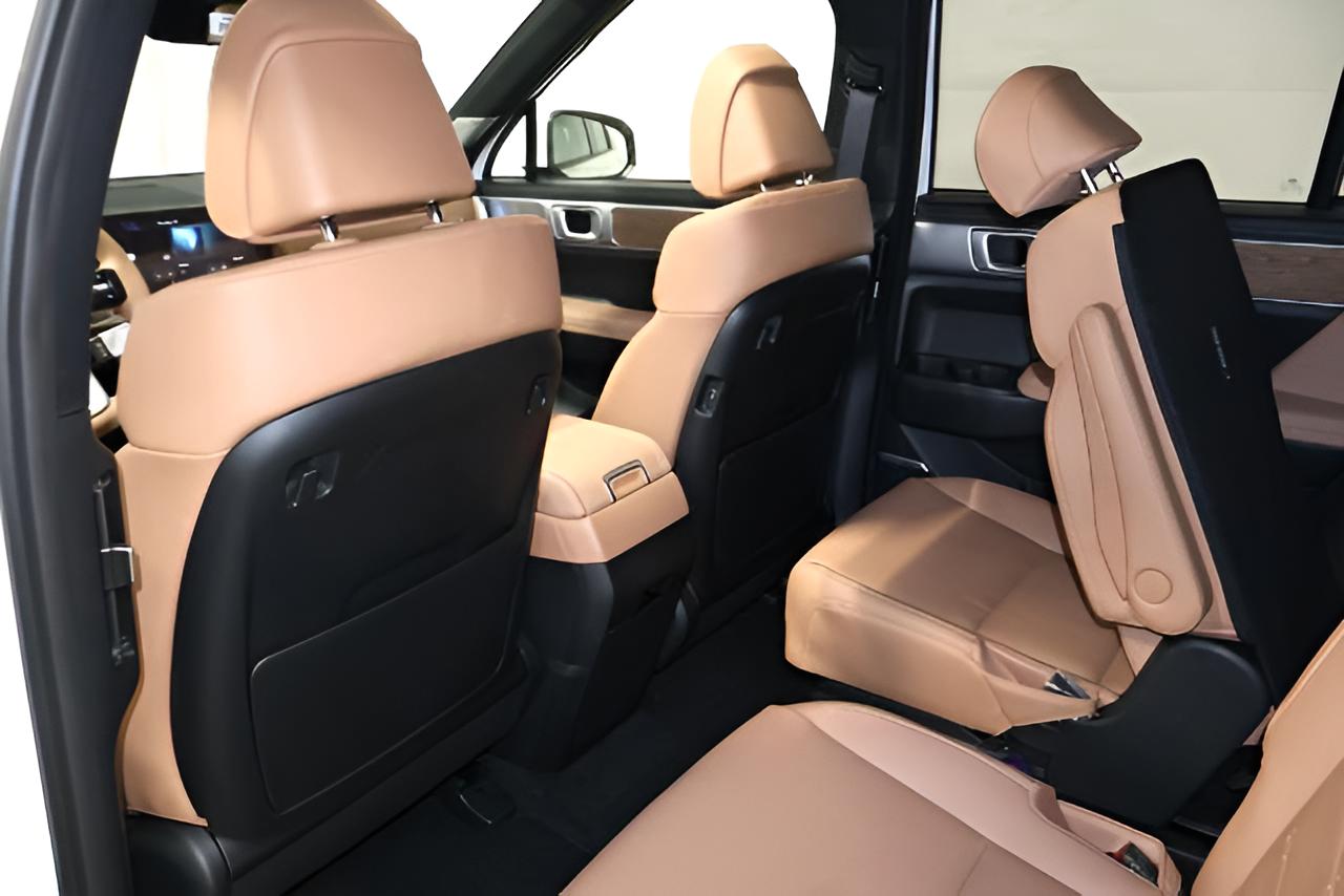 2027 Hyundai SANTA FE HYBRID Limited 6P AWD