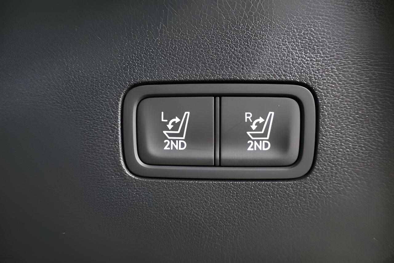 2027 Hyundai SANTA FE HYBRID Limited 6P AWD
