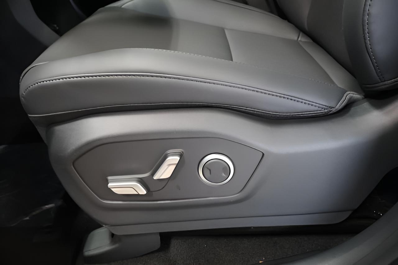 2027 Hyundai SANTA FE XRT AWD