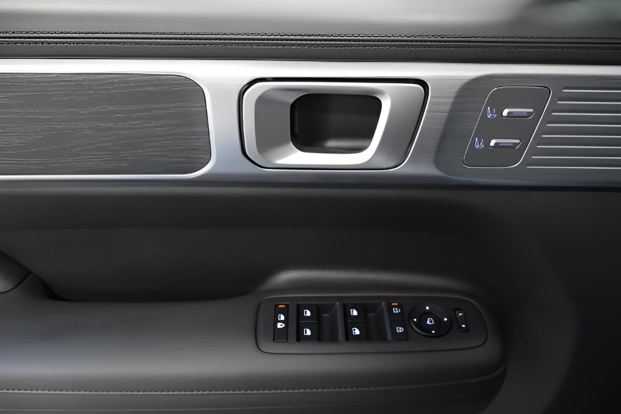 2027 Hyundai SANTA FE Limited 6P AWD