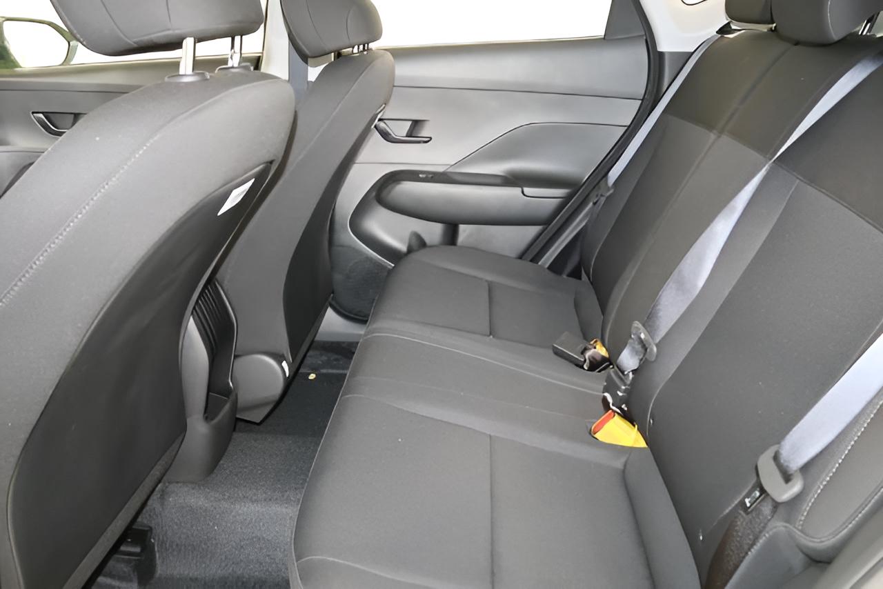 2027 Hyundai KONA SE AWD