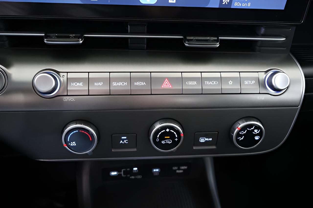 2027 Hyundai KONA SE AWD