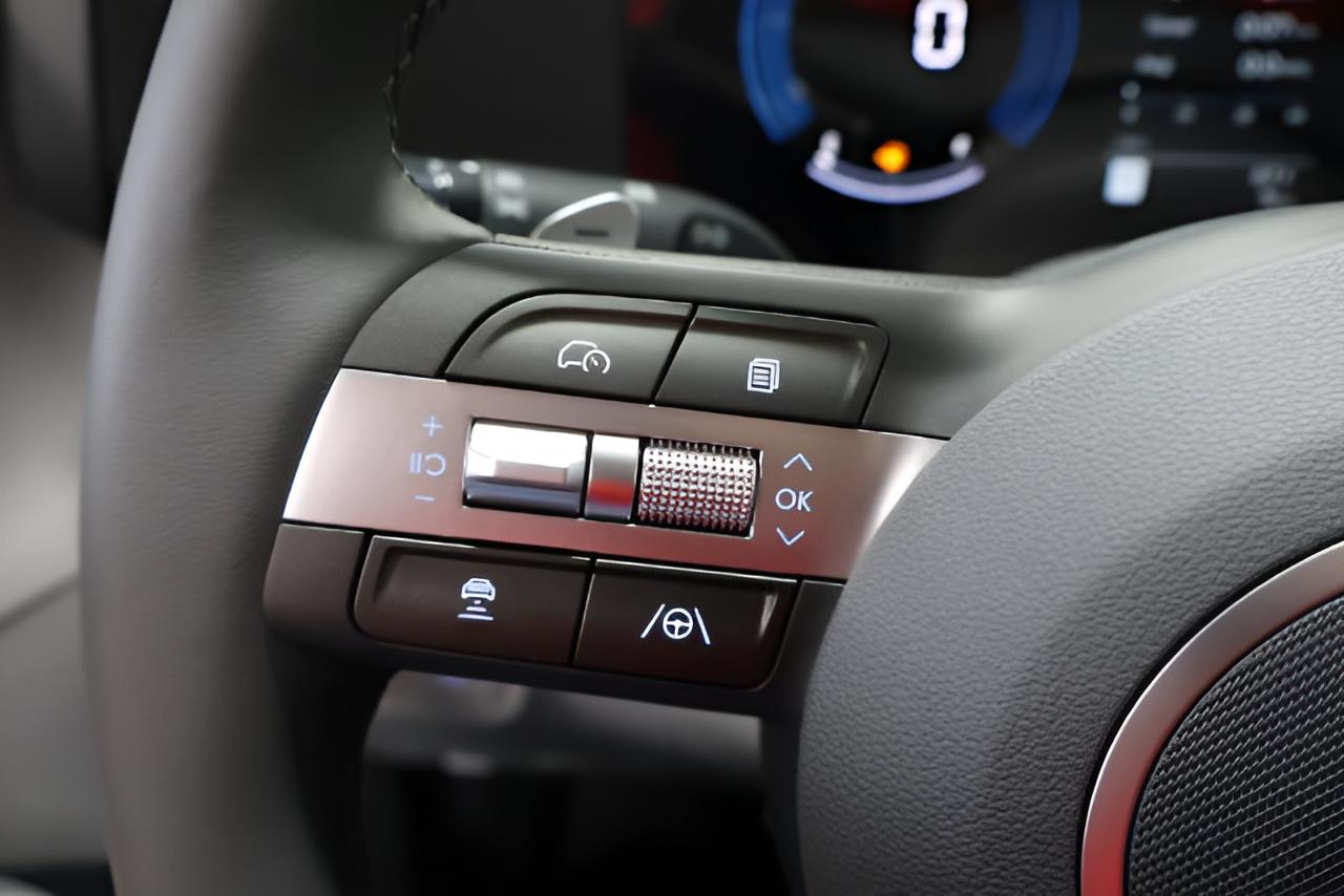 2027 Hyundai KONA SEL Premium FWD