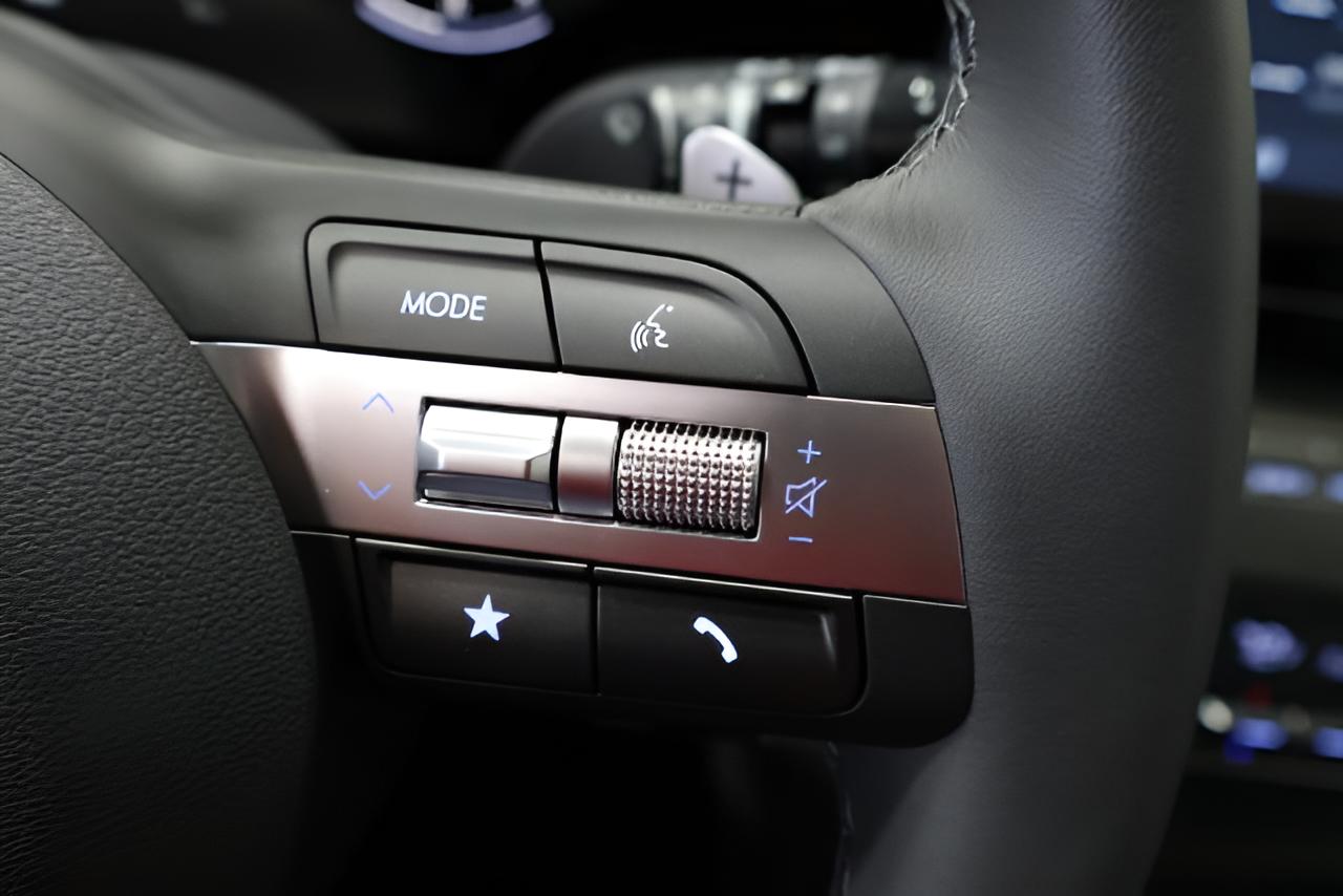 2027 Hyundai KONA SEL Premium FWD