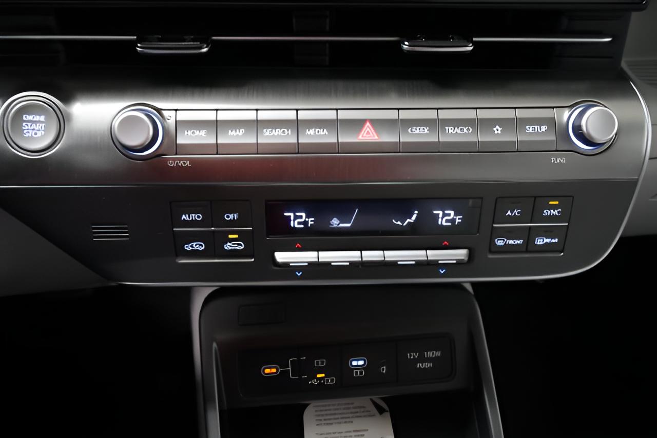 2027 Hyundai KONA SEL Premium FWD