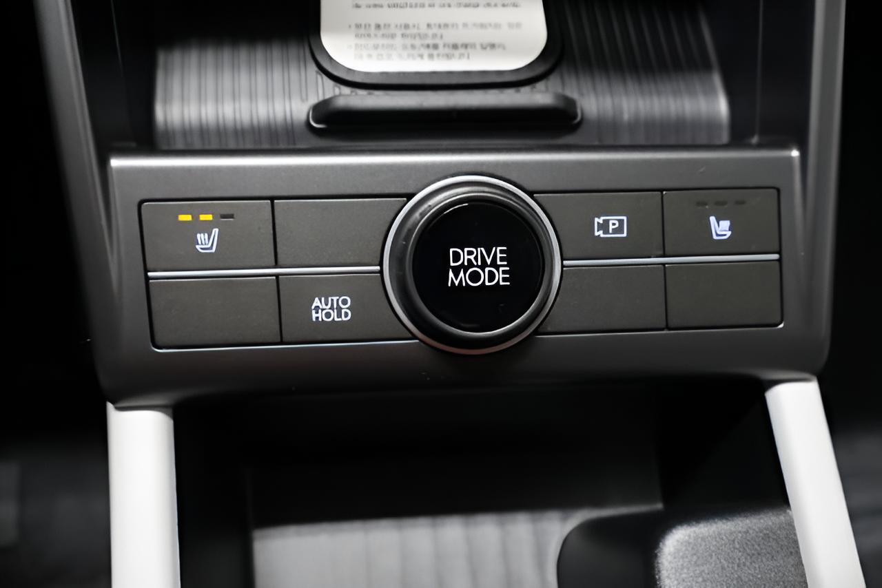 2027 Hyundai KONA SEL Premium FWD
