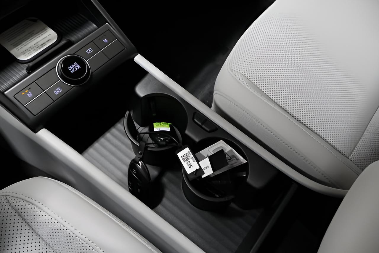 2027 Hyundai KONA SEL Premium FWD