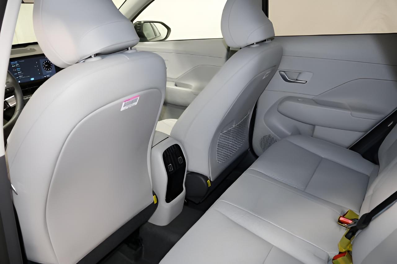 2027 Hyundai KONA SEL Premium FWD