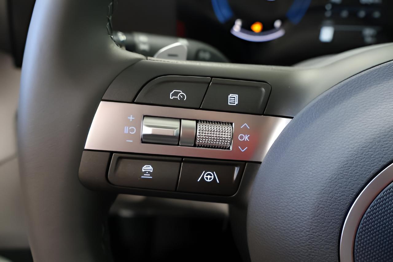 2027 Hyundai KONA SEL Premium FWD