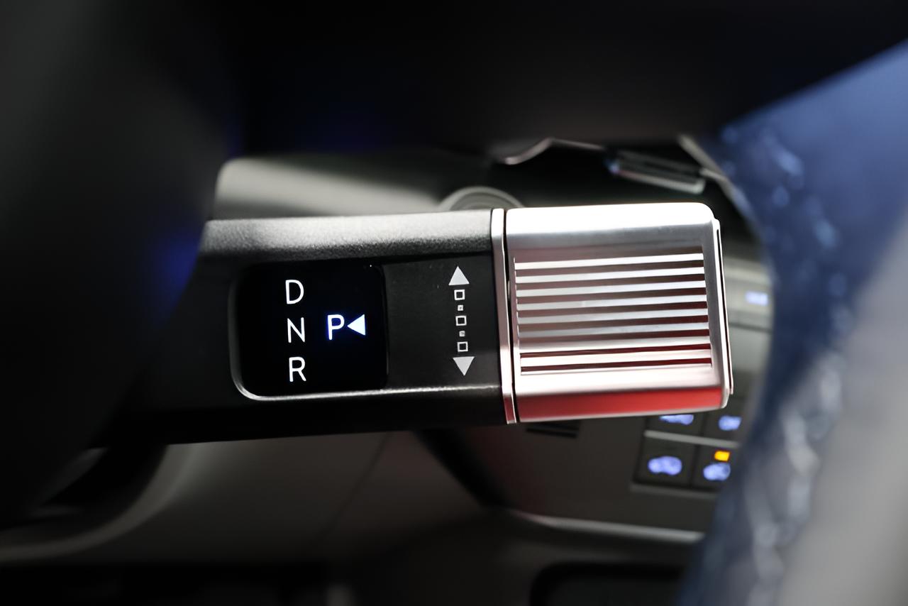 2027 Hyundai KONA SEL Premium FWD