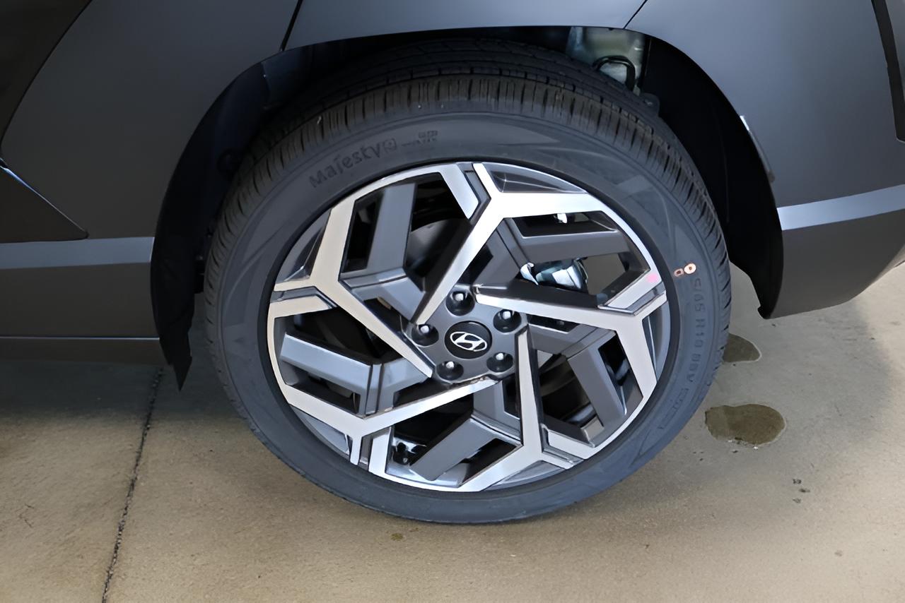 2027 Hyundai KONA SEL Premium FWD