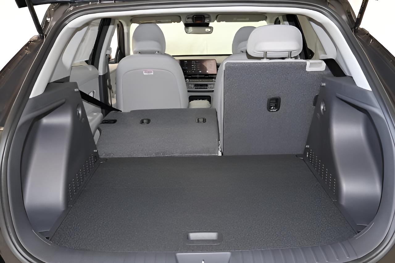 2027 Hyundai KONA SEL Premium FWD