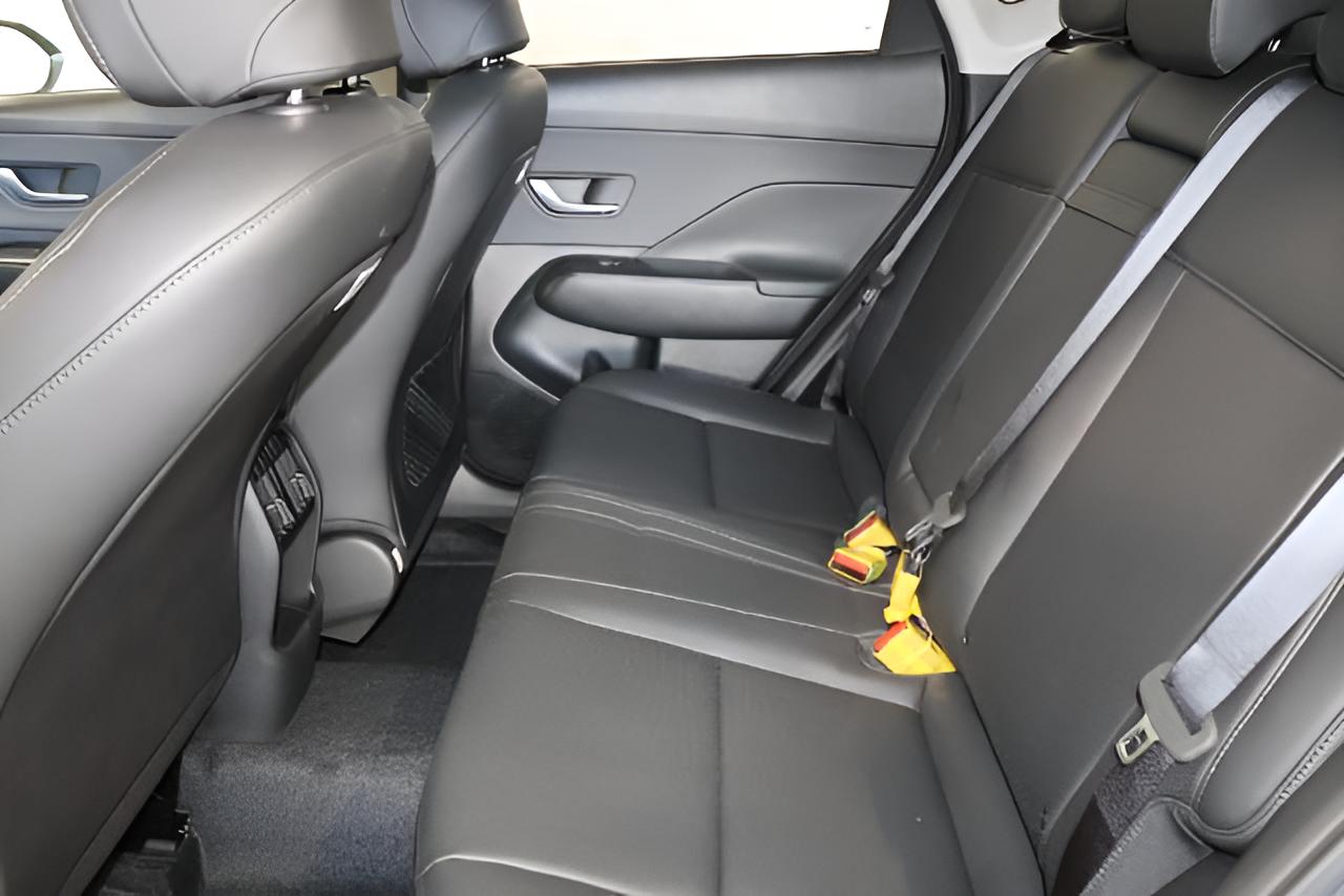 2027 Hyundai KONA SEL Premium FWD