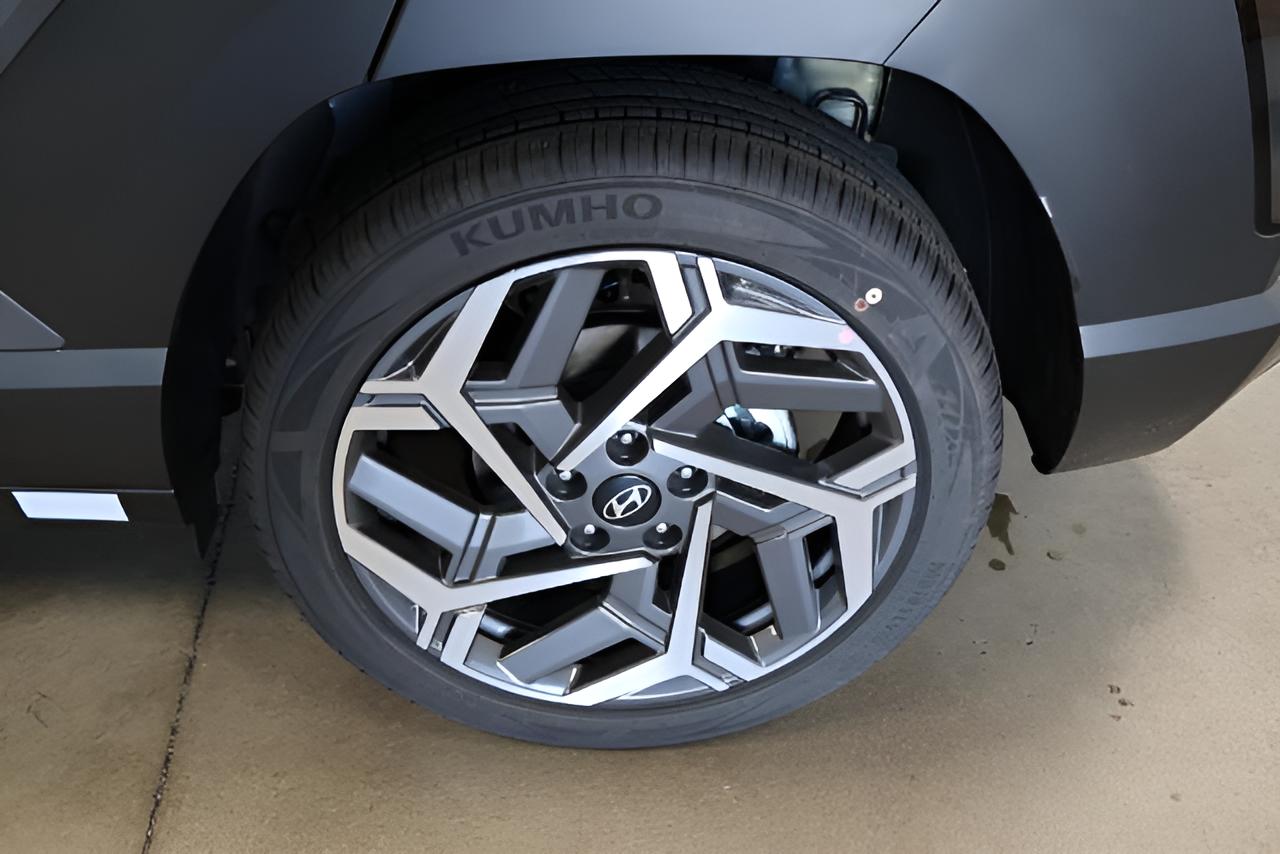 2027 Hyundai KONA SEL Premium FWD