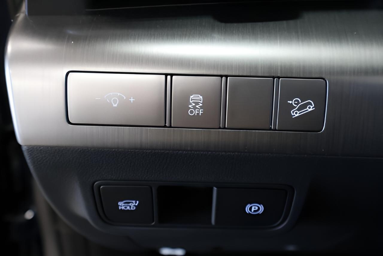 2027 Hyundai KONA Limited FWD