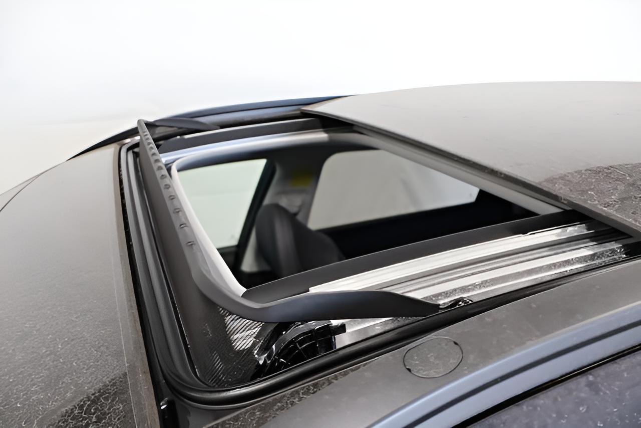 2027 Hyundai KONA Limited FWD