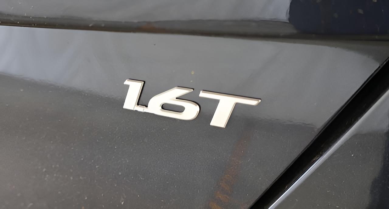 2027 Hyundai KONA Limited FWD