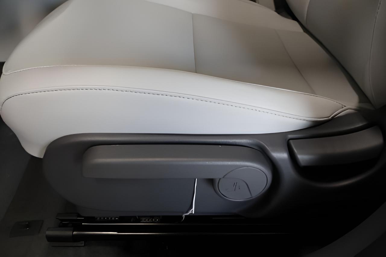 2027 Hyundai KONA SEL Sport FWD