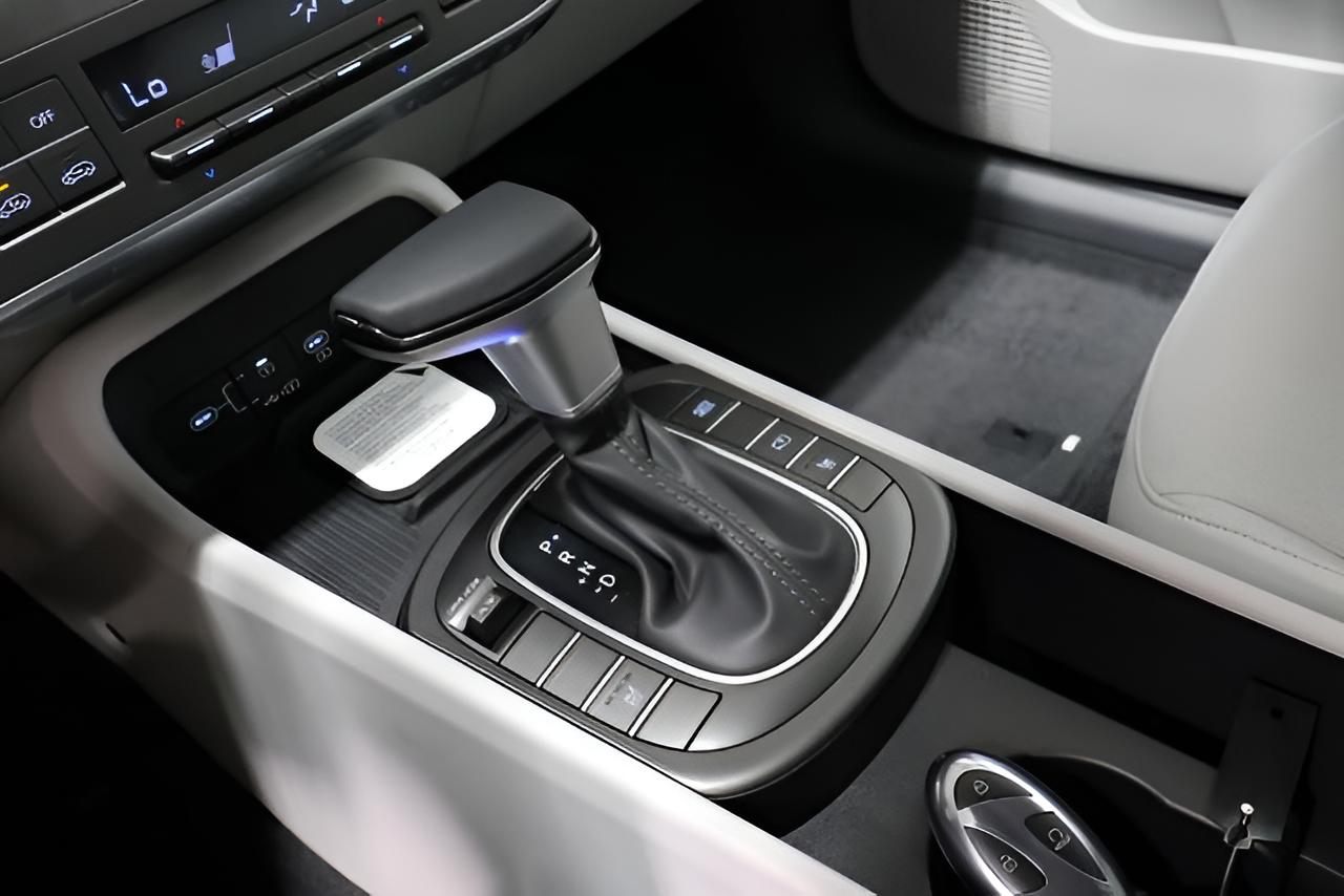 2027 Hyundai KONA SEL Sport FWD