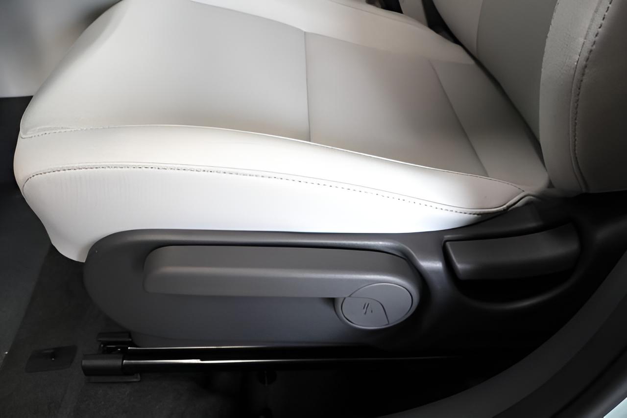 2027 Hyundai KONA SEL Sport FWD