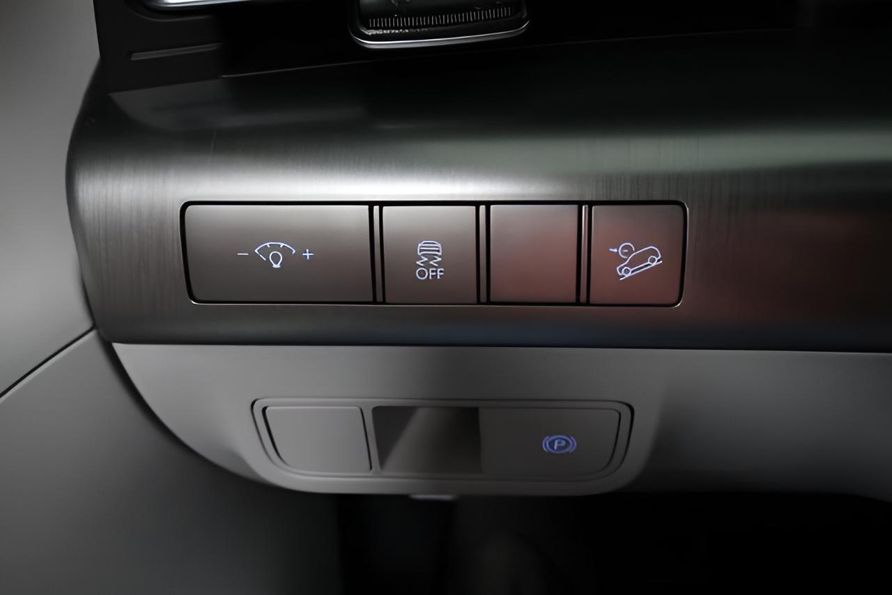 2027 Hyundai KONA SEL Sport FWD