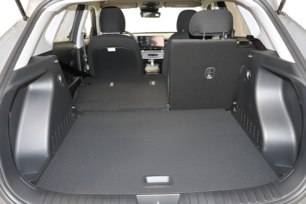 2027 Hyundai KONA SEL Sport AWD