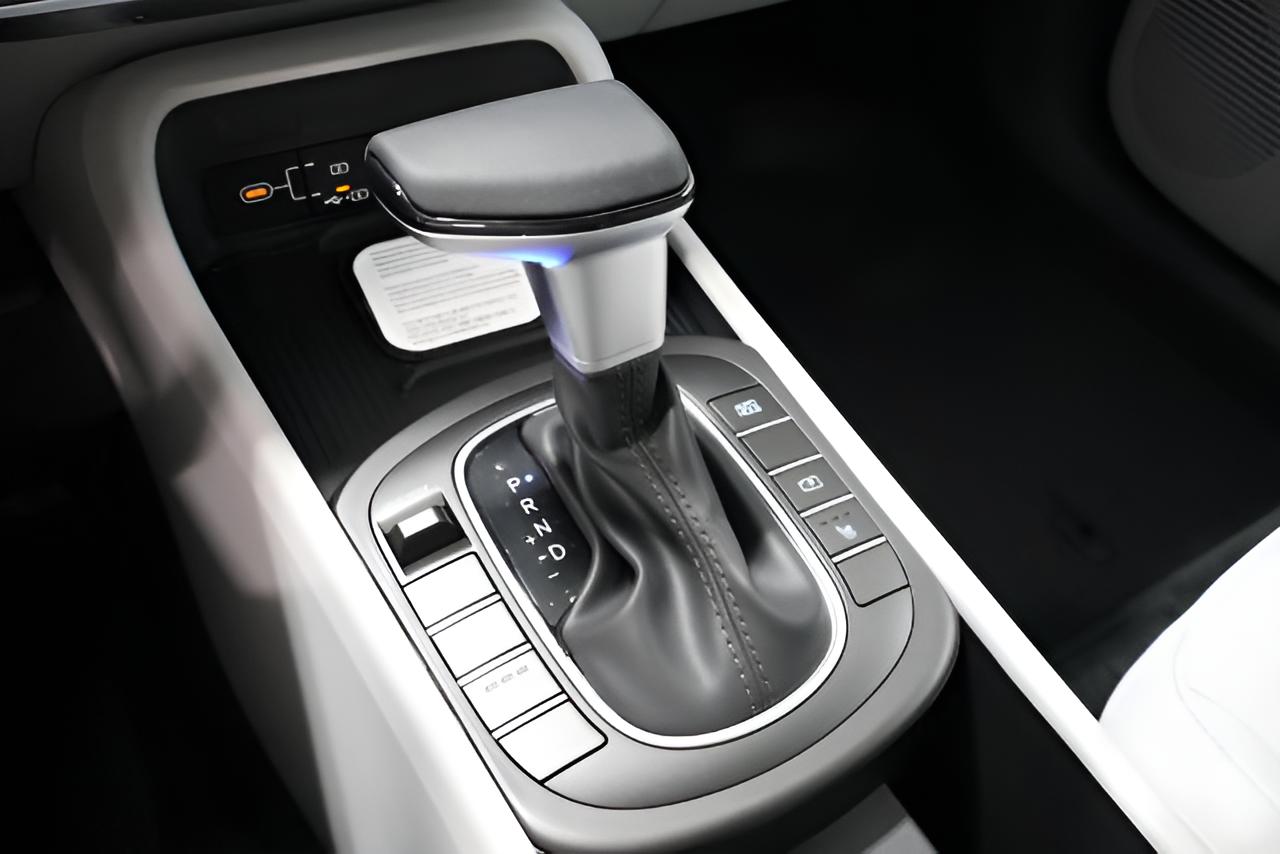 2027 Hyundai KONA SEL Sport AWD