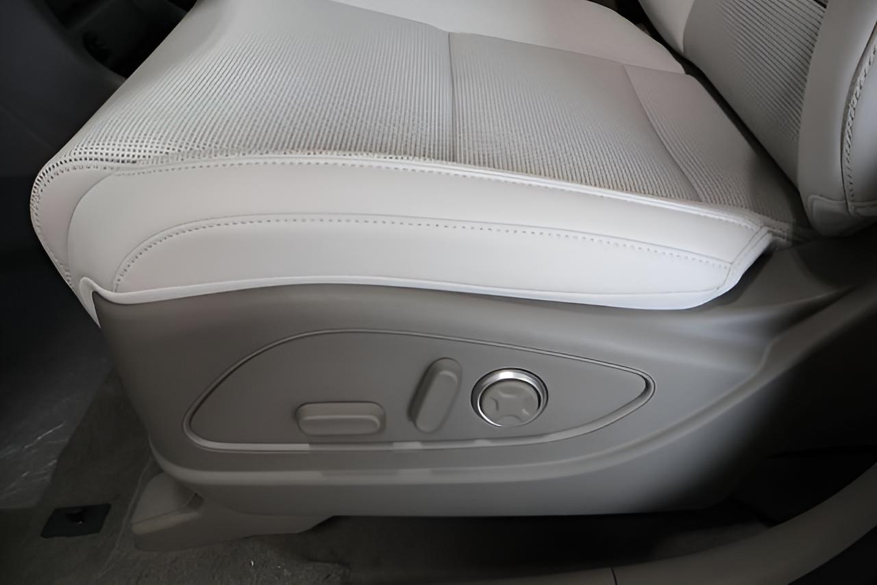 2026 Hyundai PALISADE HYBRID SEL Premium 7P AWD
