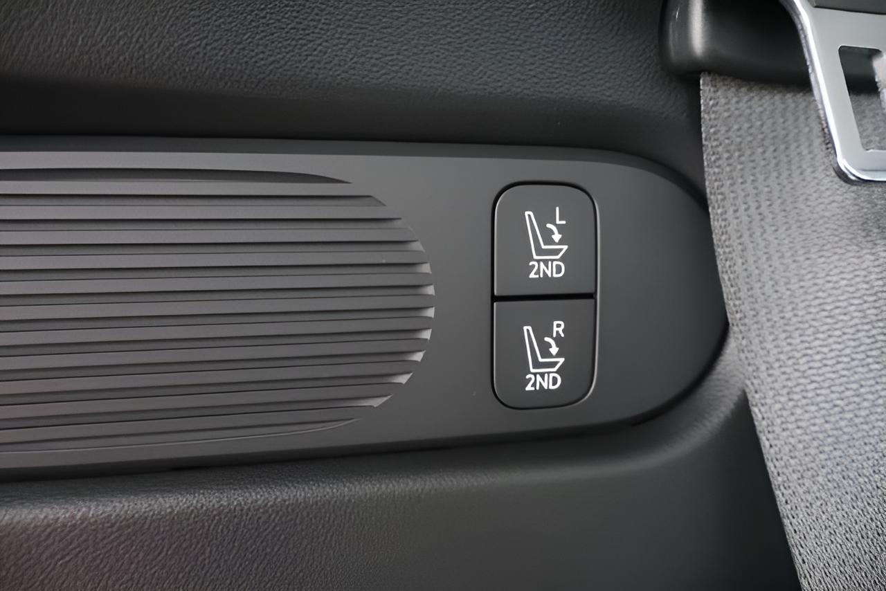 2027 Hyundai PALISADE SEL 8P AWD