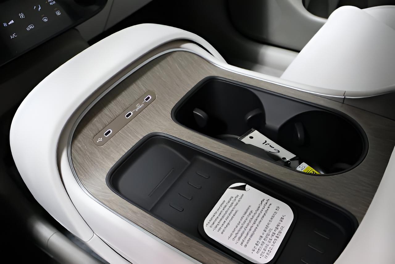2027 Hyundai PALISADE SEL 8P AWD