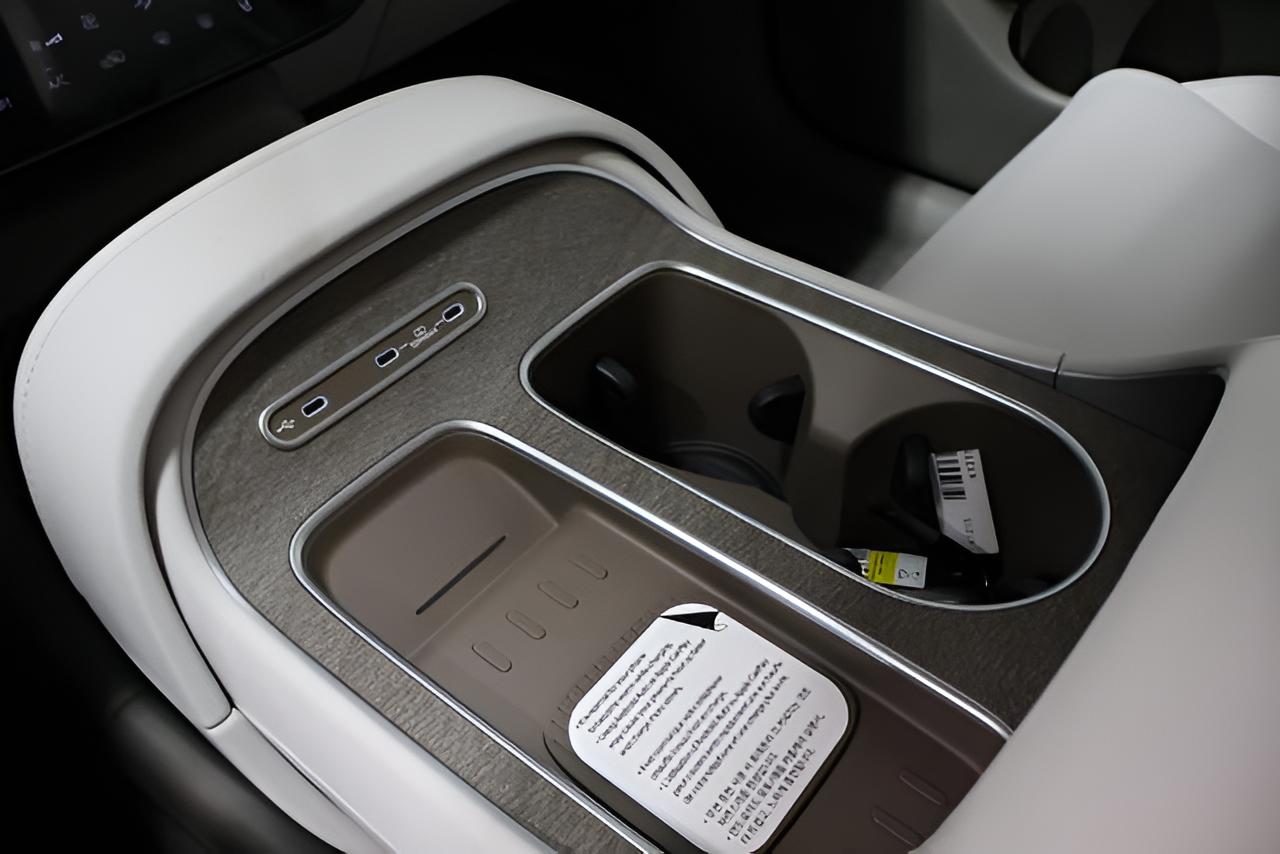 2027 Hyundai PALISADE SEL Premium 7P AWD