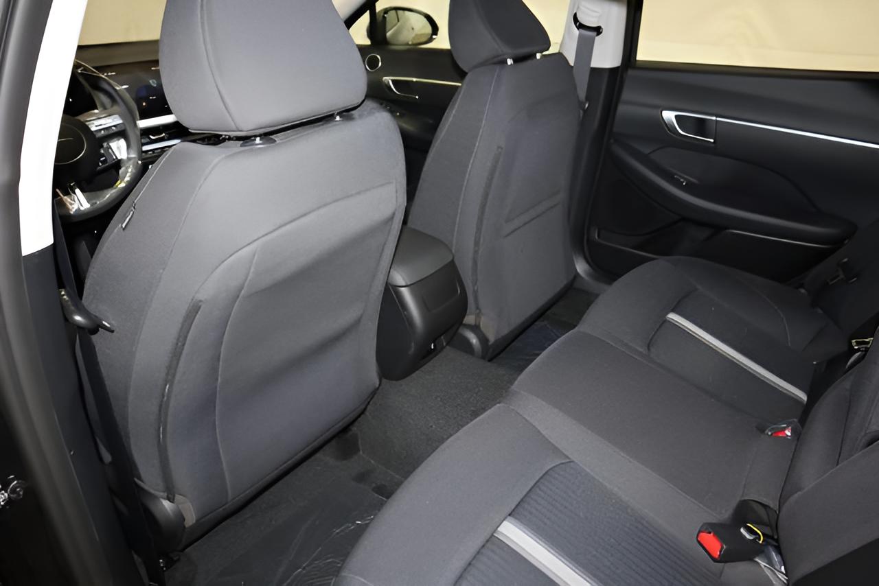 2026 Hyundai Sonata SEL - Photo 10