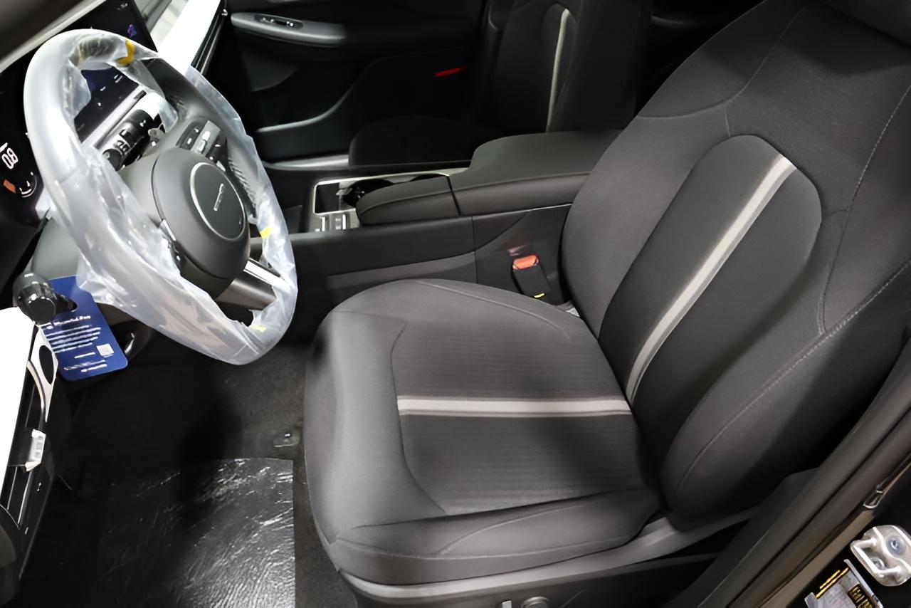 2026 Hyundai Sonata SEL - Photo 13