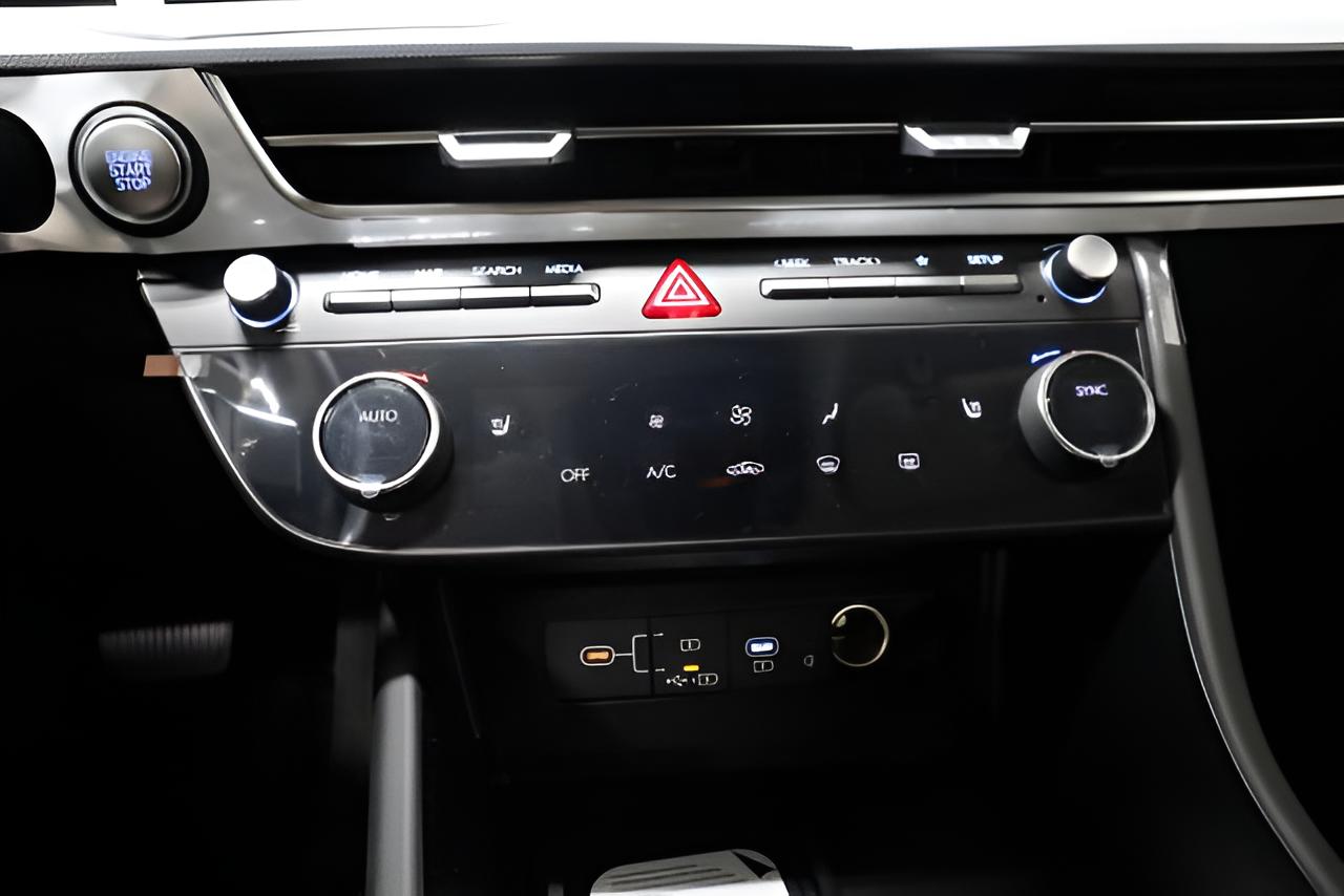 2026 Hyundai Sonata SEL - Photo 21