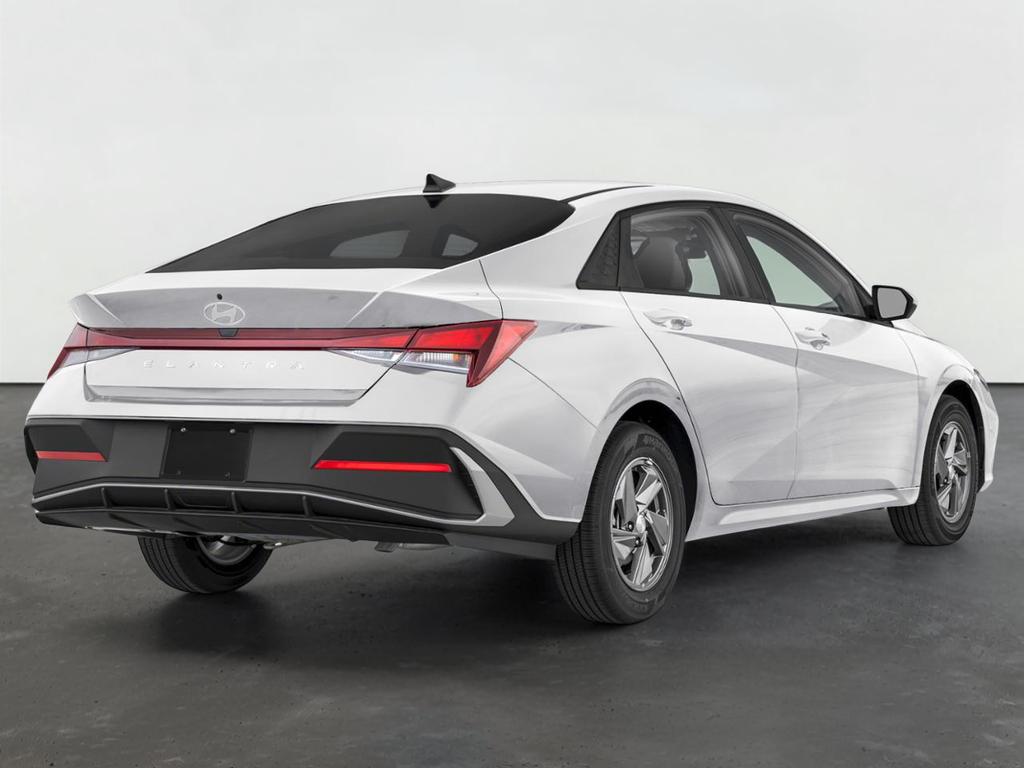2026 Hyundai ELANTRA SE Sedan