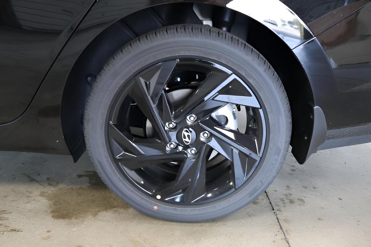 2026 Hyundai ELANTRA SEL Sport Plus Sedan