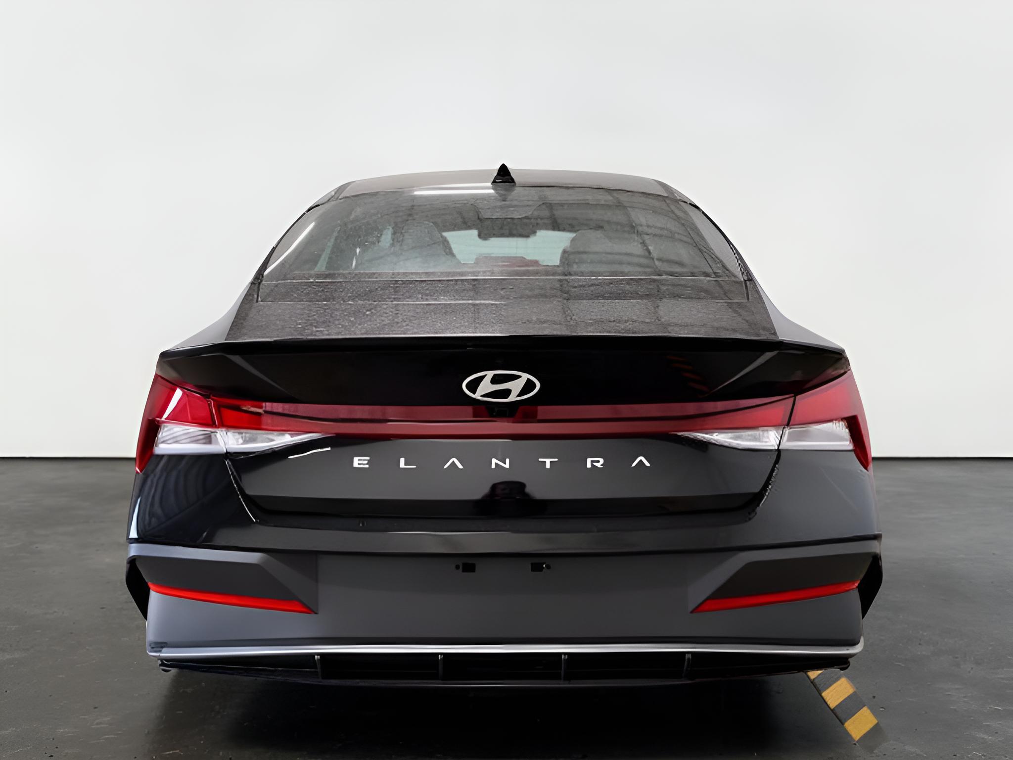 2026 Hyundai ELANTRA SEL Sport Plus Sedan