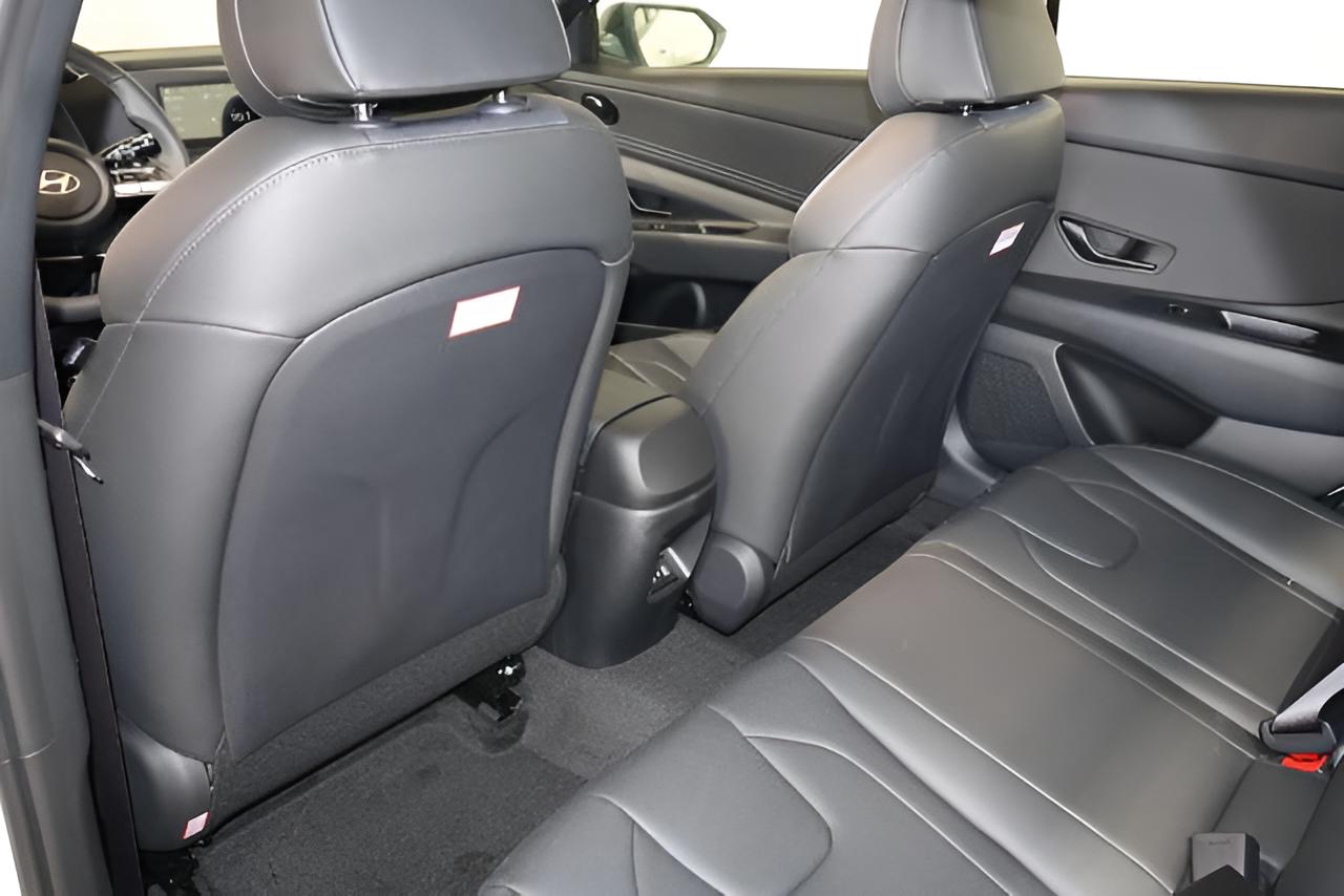 2026 Hyundai ELANTRA SEL Sport Plus Sedan