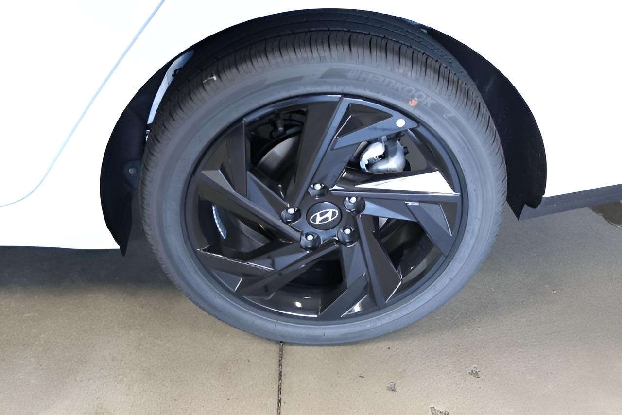 2026 Hyundai ELANTRA SEL Sport Plus Sedan
