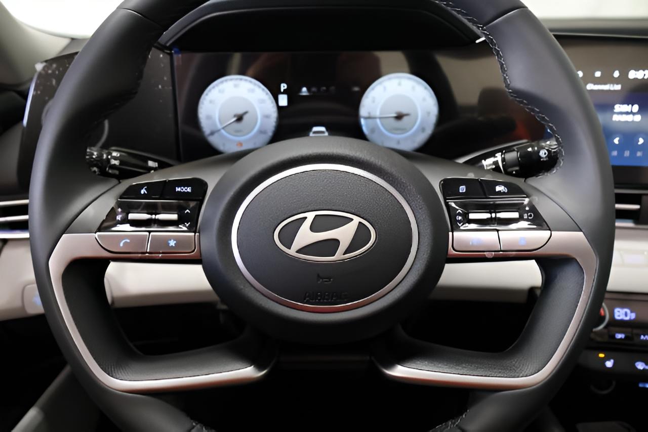 2026 Hyundai ELANTRA Limited Sedan