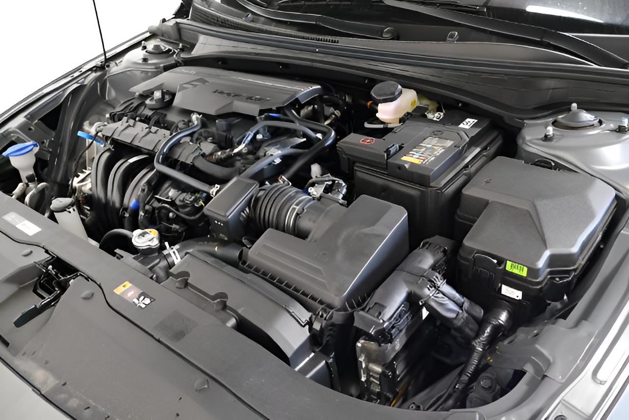 2026 Hyundai ELANTRA Limited Sedan