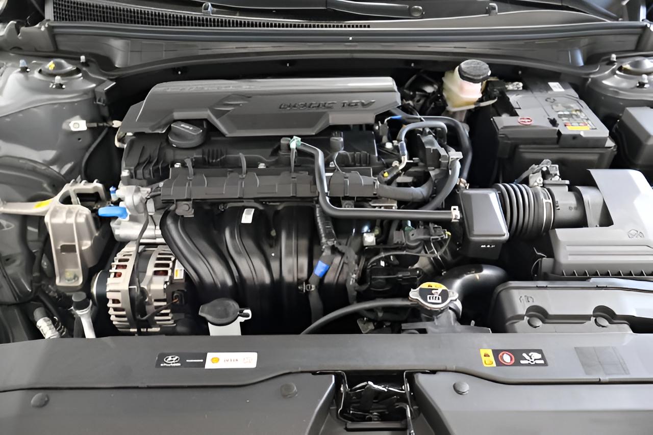 2026 Hyundai ELANTRA Limited Sedan