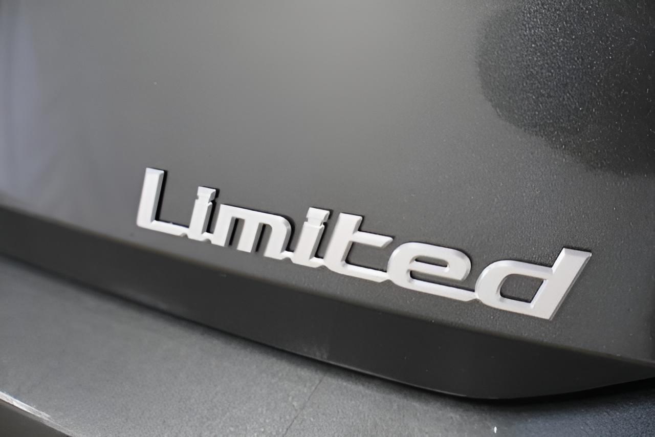 2026 Hyundai ELANTRA Limited Sedan
