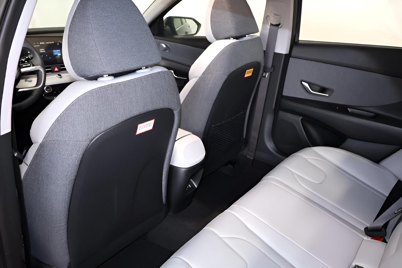 2026 Hyundai ELANTRA Limited Sedan