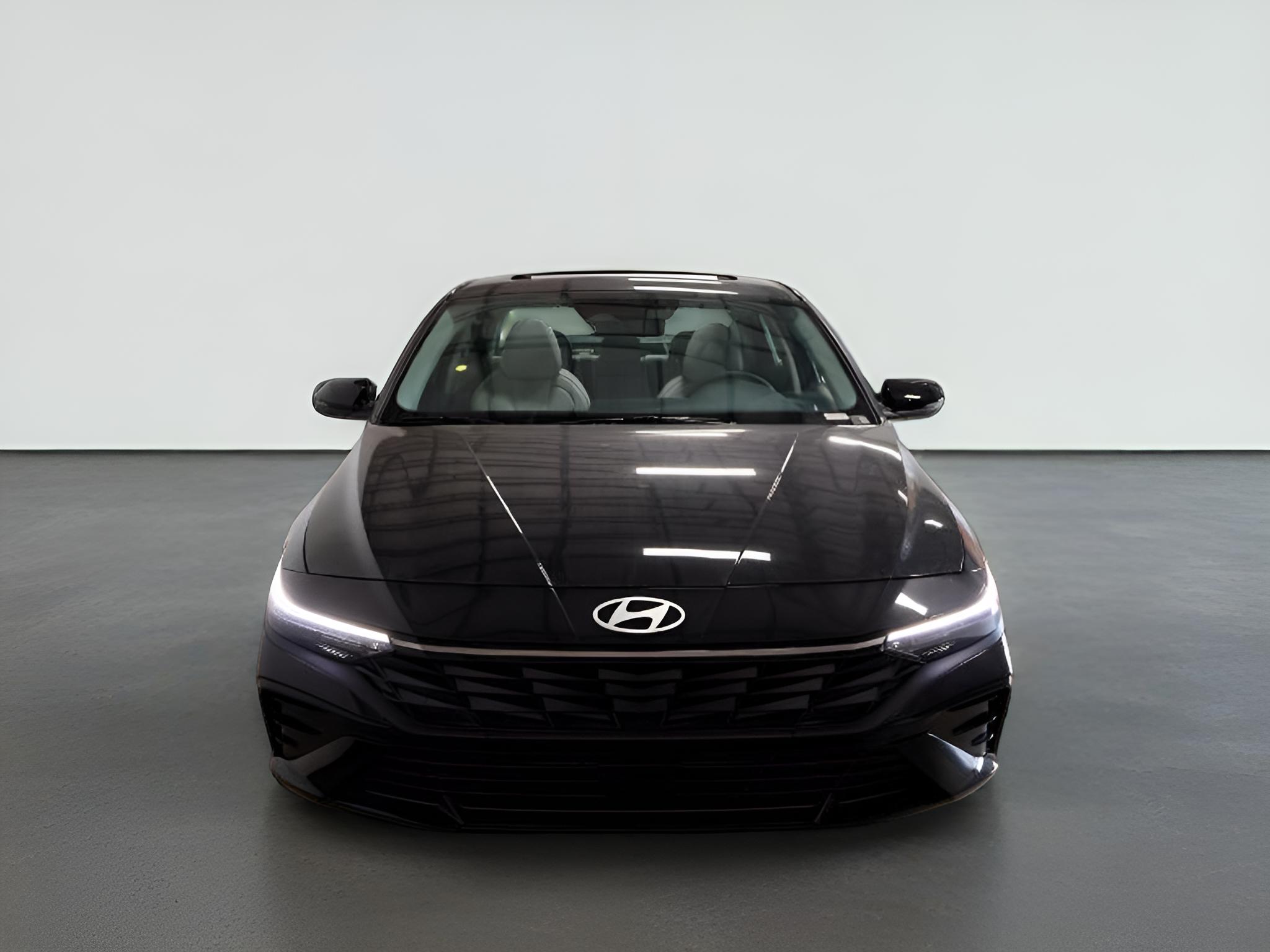 2026 Hyundai ELANTRA Limited Sedan