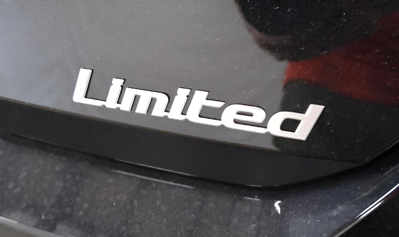 2026 Hyundai ELANTRA Limited Sedan
