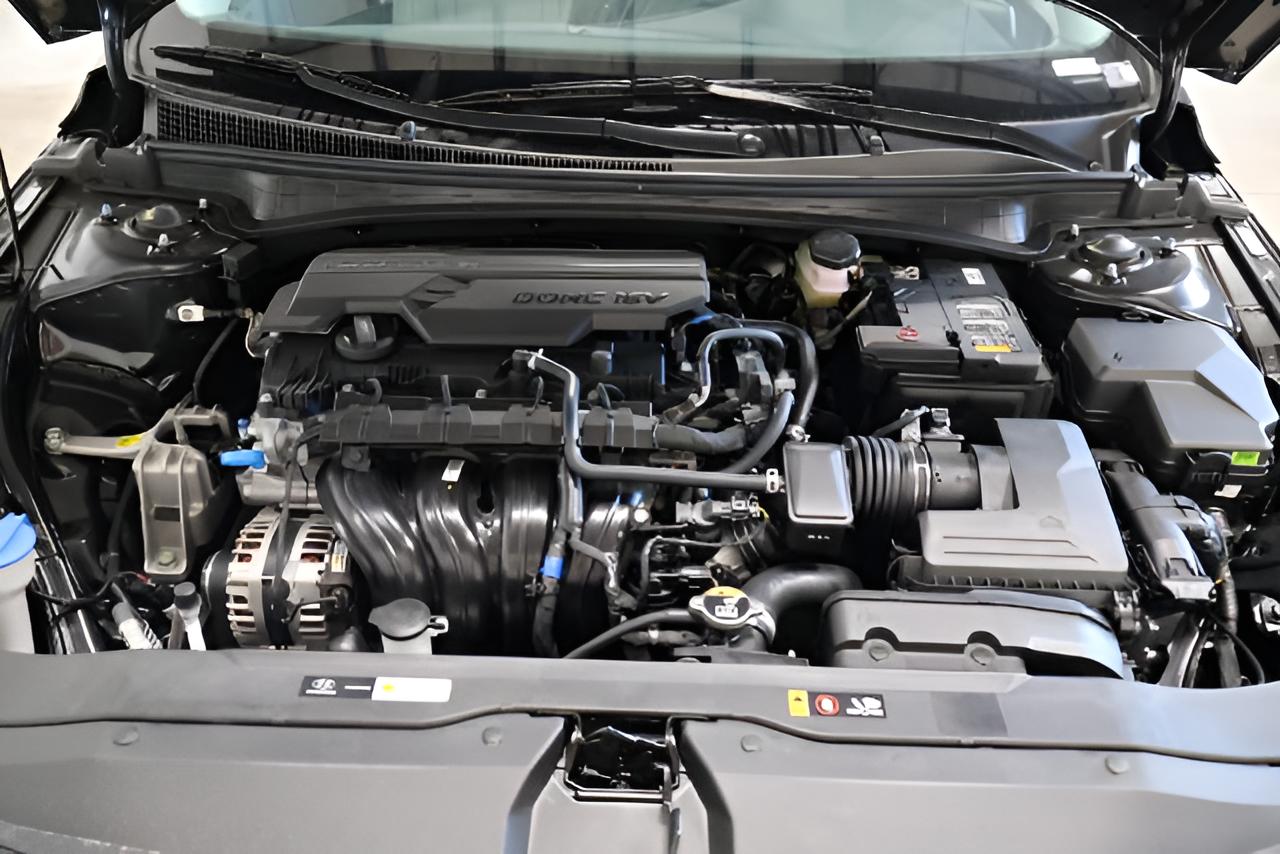 2026 Hyundai ELANTRA Limited Sedan