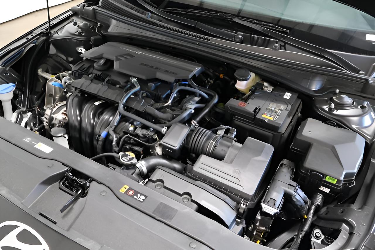 2026 Hyundai ELANTRA Limited Sedan