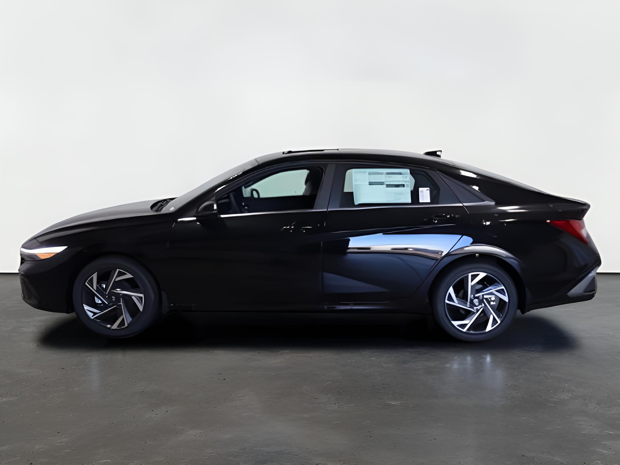 2026 Hyundai ELANTRA Limited Sedan