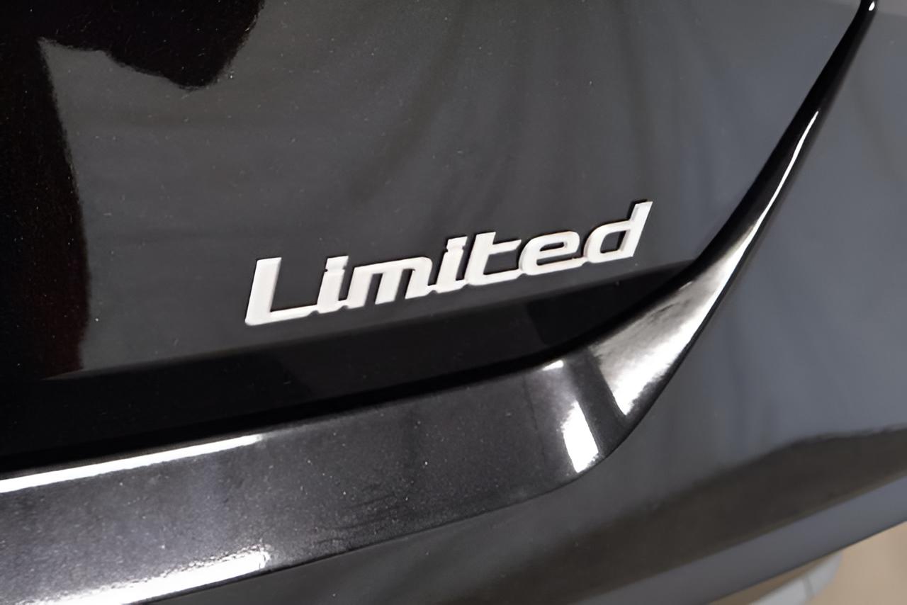 2026 Hyundai ELANTRA Limited Sedan